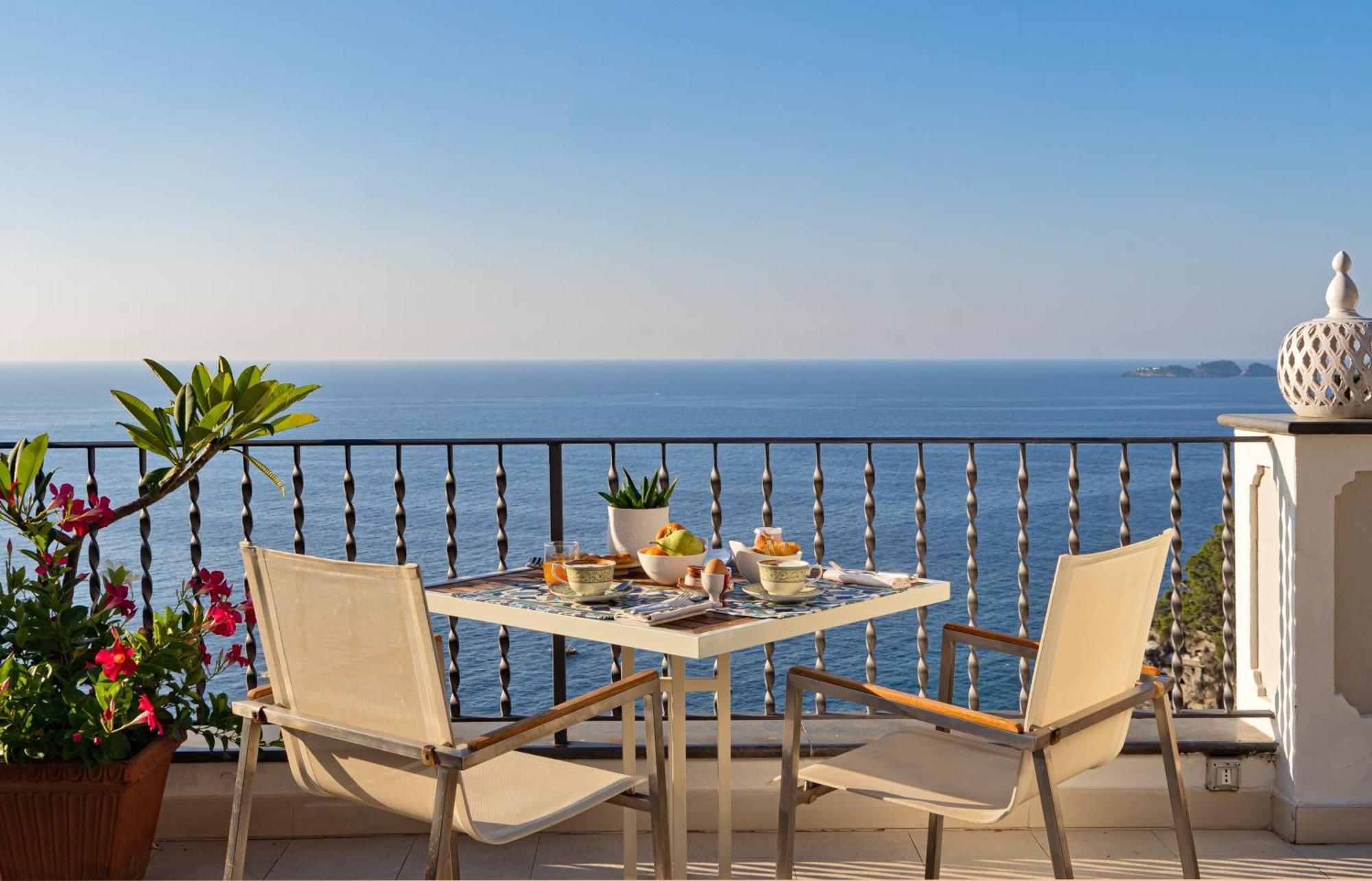 Hotel Punta Regina Positano Exterior photo